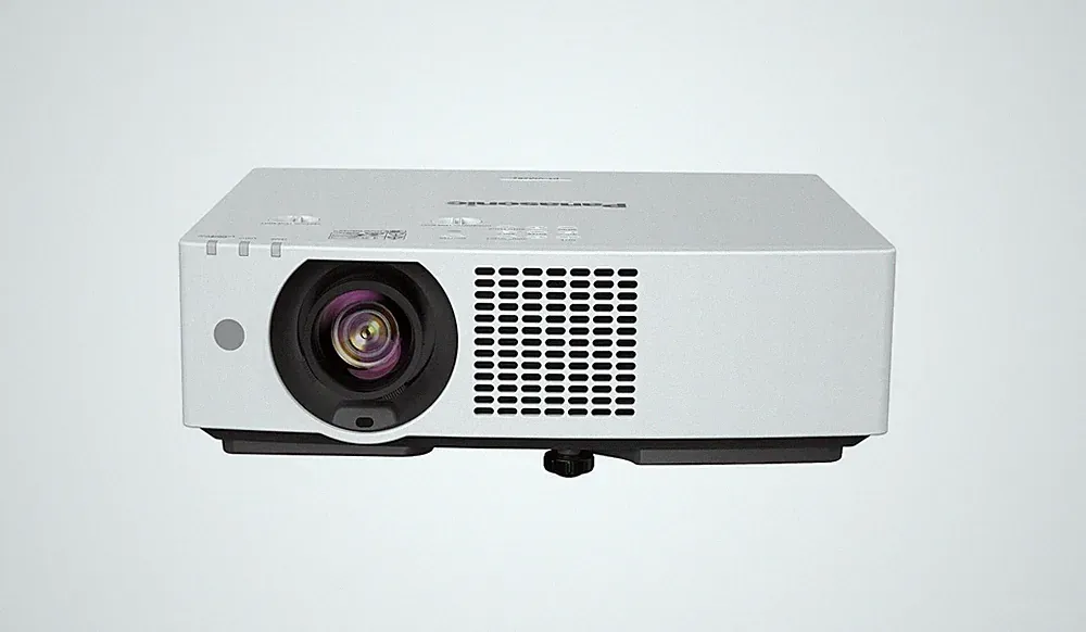 Panasonic PT-VMZ72EJ LCD Laser Beamer 7300 Lumen