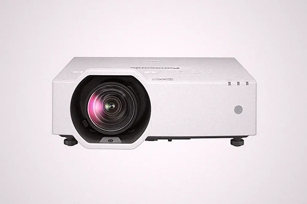 Panasonic PT-VMZ7STEJ LCD Laser Kurzdistanzbeamer 7000 Lumen