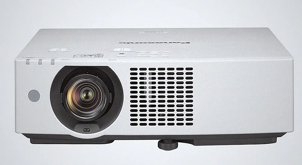 Panasonic PT-VMZ82EJ LCD Laser Beamer 8000 Lumen