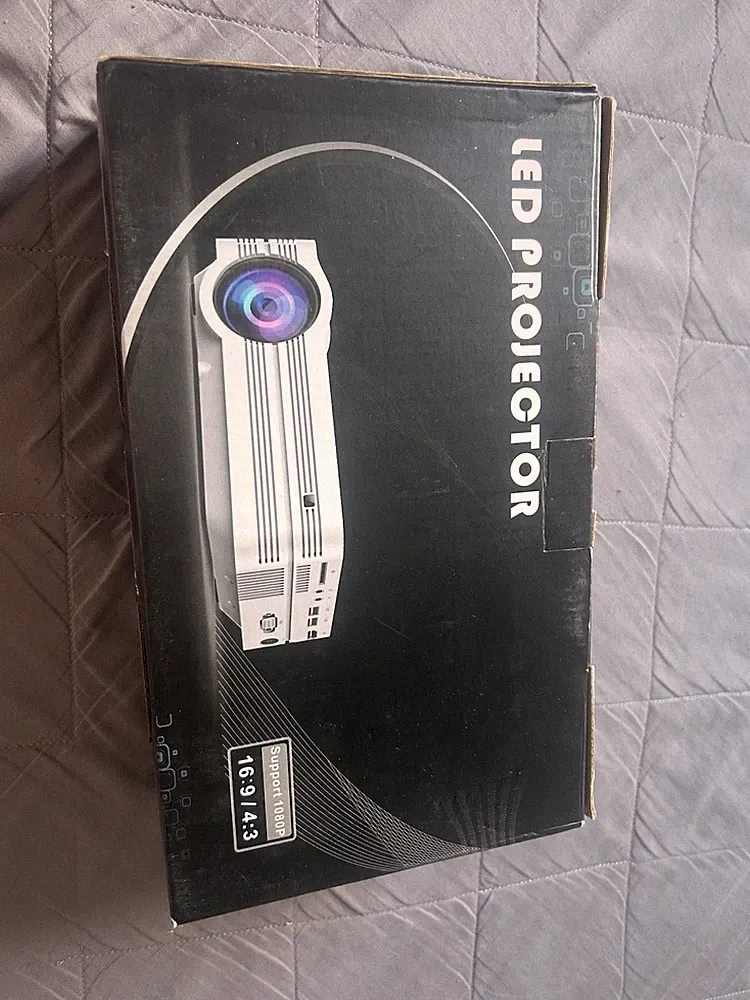 PFERDEK1 1080p Heimkino Beamer 16:9 weiß USB HDMI VGA tragbar + FB