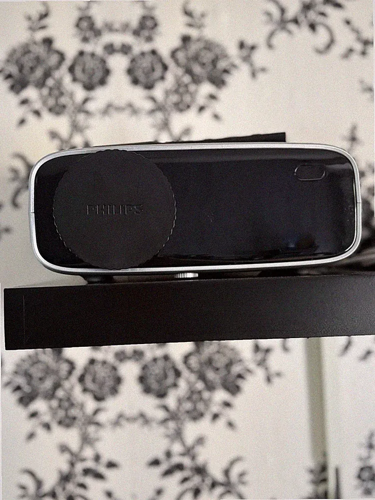 Philips NeoPix Ultra One Projektor Full HD LCD LED HDMI Heimkino Mediaplayer