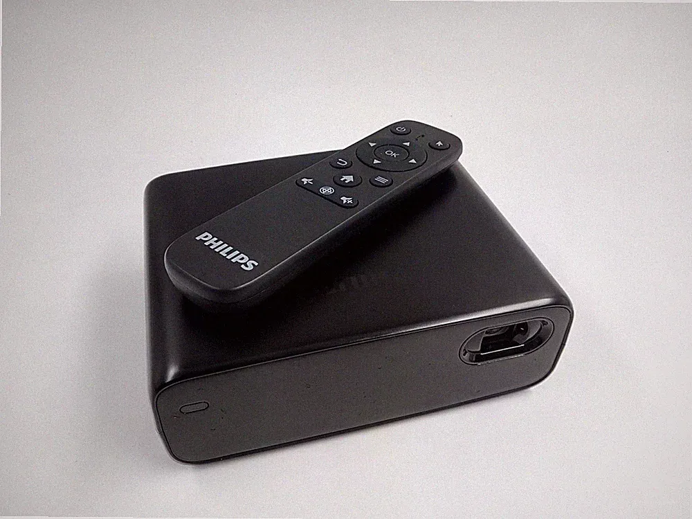 Philips PicoPix Micro 2TV 200 Lumen Beamer Schwarz COEXION DONGLE...