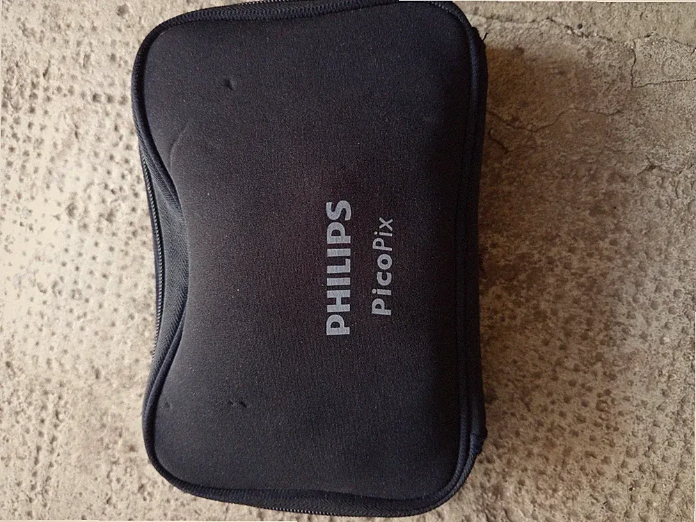 Philips PicoPix Mini-Beamer Full HD