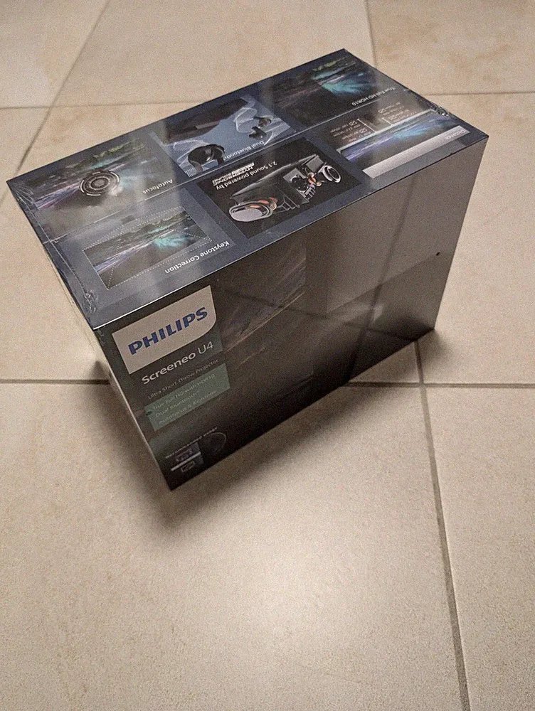 Philips Screeneo U4 Full HD TI DLP Heimkino Beamer - Schwarz (SCN350/INT)