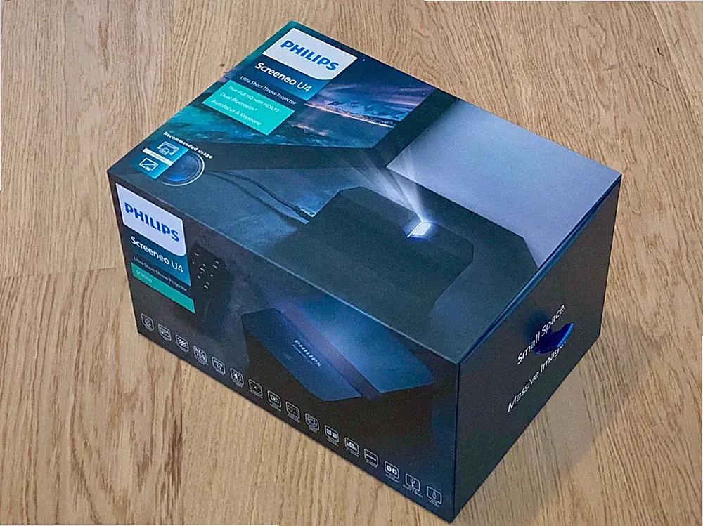 Philips Screeneo U4  NEU