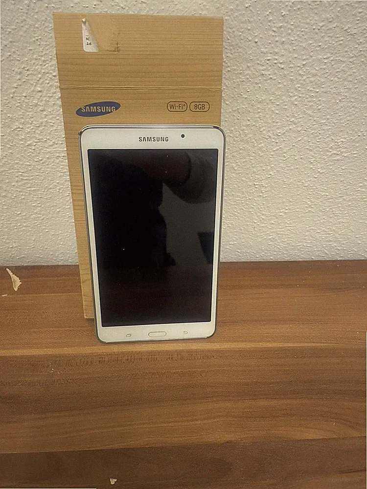 Samsung Galaxy Tab 4 SM-T230
