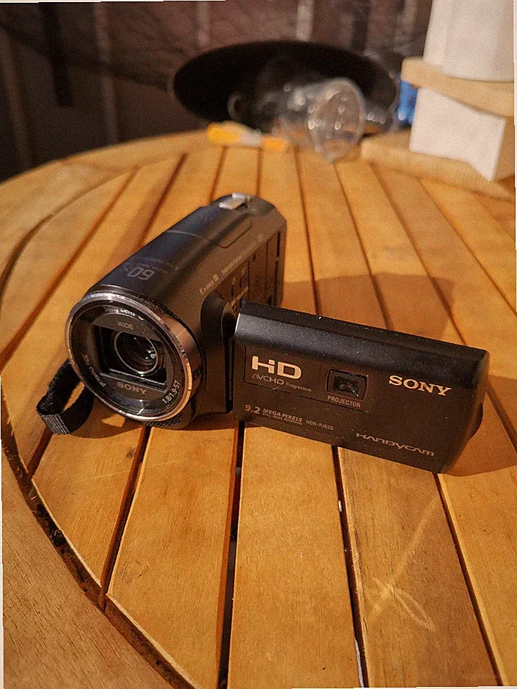 SONY Handycam HDR-PJ620 Kamera HD Camcorder mit Projektor 60x Zoom WIFI