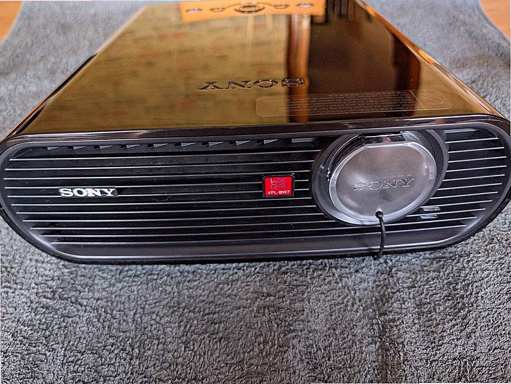 Sony LCD Beamer TV Heimkino VPL-BW7 1280x800 2000 ANSI-Lumen HDMI Top Zustand