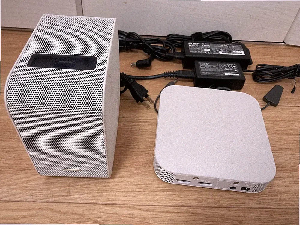 Sony LSPX-P1 Tragbarer Kurzdistanzprojektor Weiß Funktioniert Gebraucht