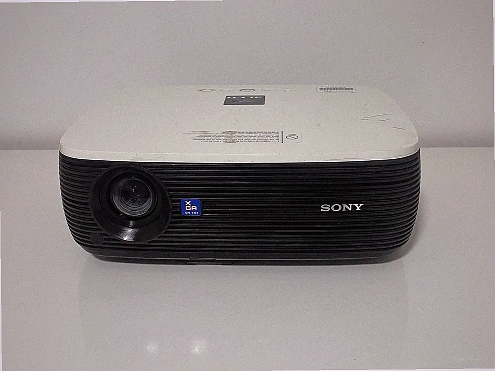 SONY VPL-EX3 LCD VGA BEAMER - ungetestet