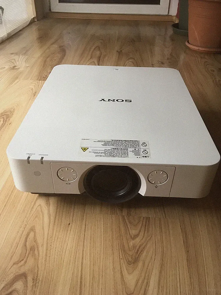 Sony VPL-FHZ 55 Laser Beamer Full HD