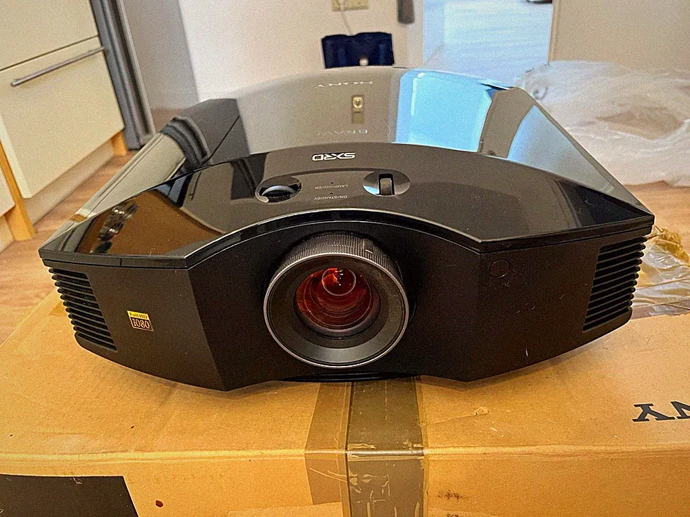 Sony VPL-HW15 SXRD Heimkino-Beamer Full HD 1080p 16:9 Schwarz