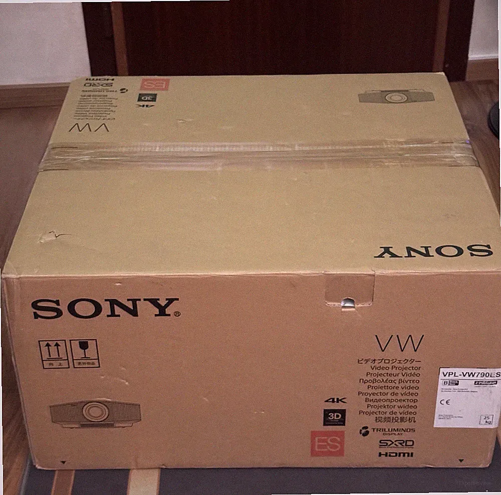 Sony VPL-VW790ES Heimkino Projektor Laser 4K SXRD 3D HDMI 2000lm