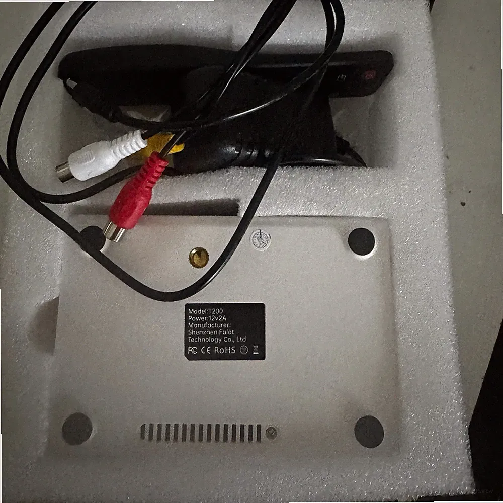 T200 LED Projektor TFT LCD 320x240, 1080p Support, AV, 4:3, Weiß, Adapter