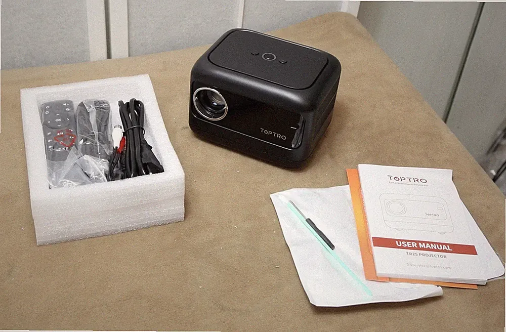 TOPTRO TR25 Beamer 720p elektrischer Fokus 13000 Lumen WiFi BT Projektor