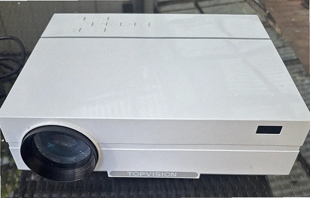 TOPVISION T26L LED Projektor Beamer Weiß mit Fernbedienung