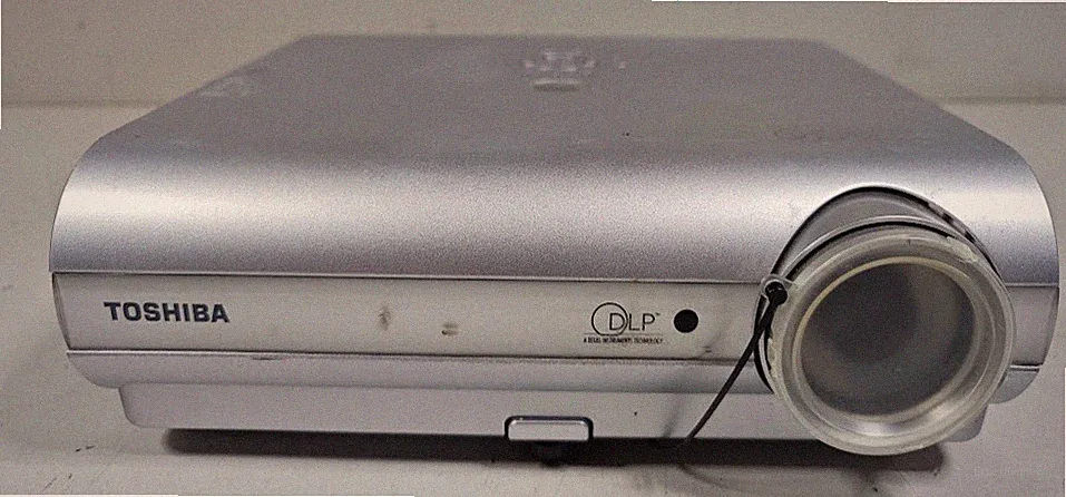 Toshiba TDP-S35 Desktop Beamer Grau, 100-240V