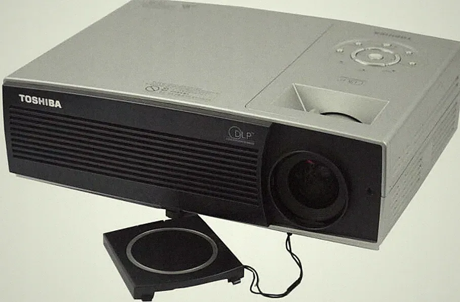 Toshiba TDP T95 Business Beamer XGA 465 Arbeitsstunden #79
