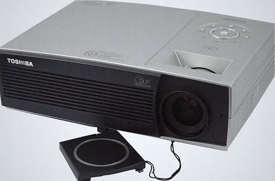 Toshiba TDP T95 Business Beamer XGA 747 Arbeitsstunden #80