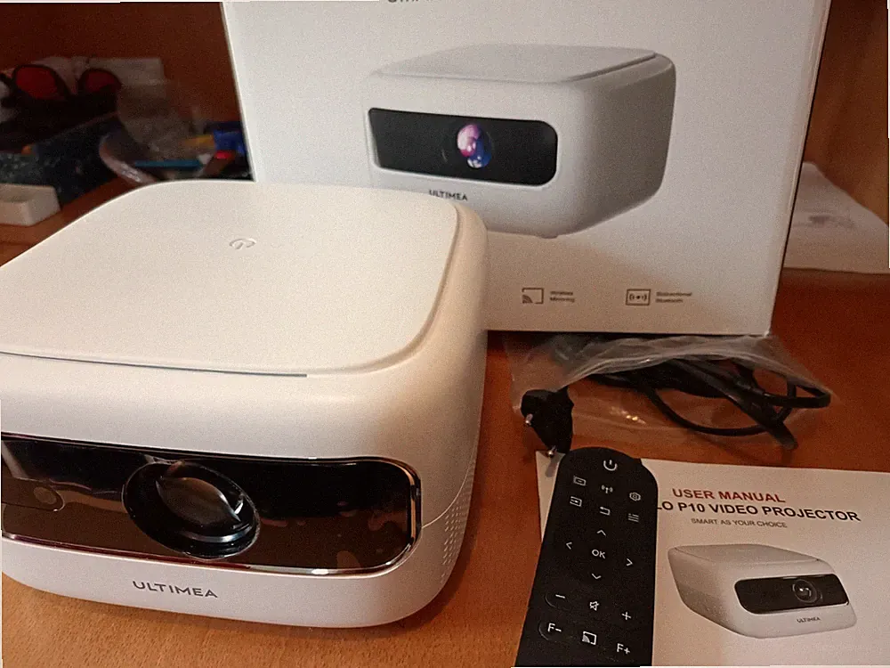 ULTIMEA Apollo P10 - 5G+2.4G WiFi, Tragbarer Mini Beamer(Full-HD, 300 ANSI-Lumen