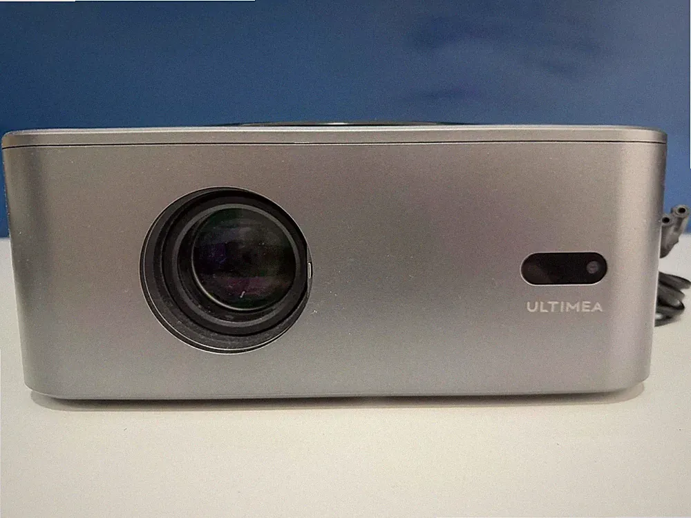 ULTIMEA Apollo P40 Beamer Projektor + Fernbedienung