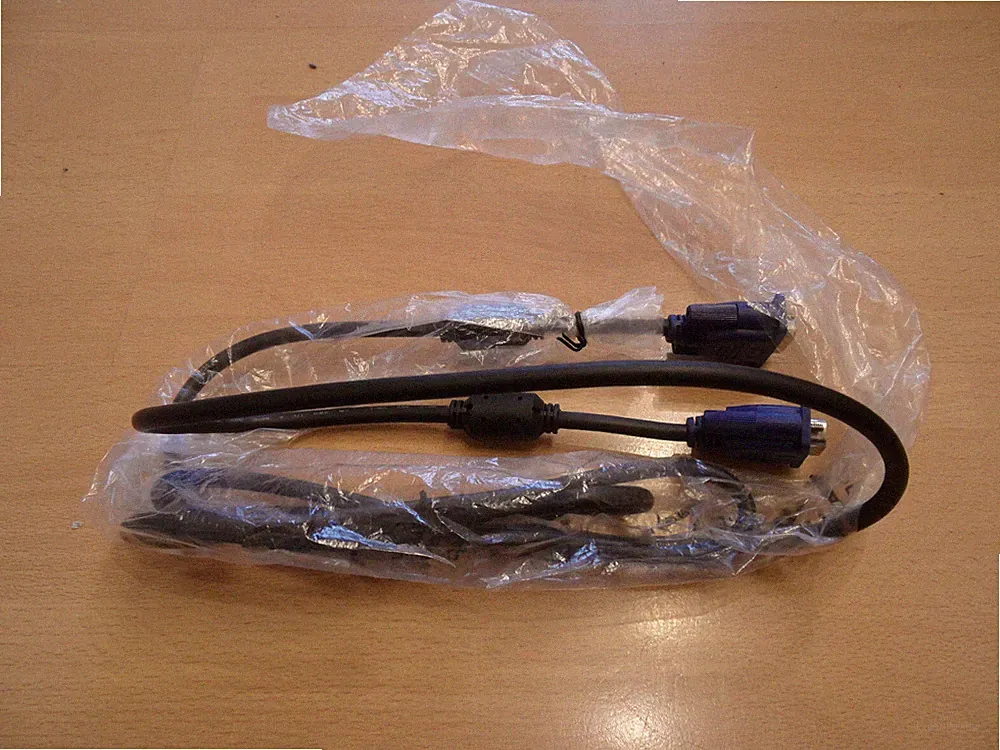 VGA Kabel SVGA - Kabel für Monitor Beamer PC Bildschirm 1,8m gebraucht