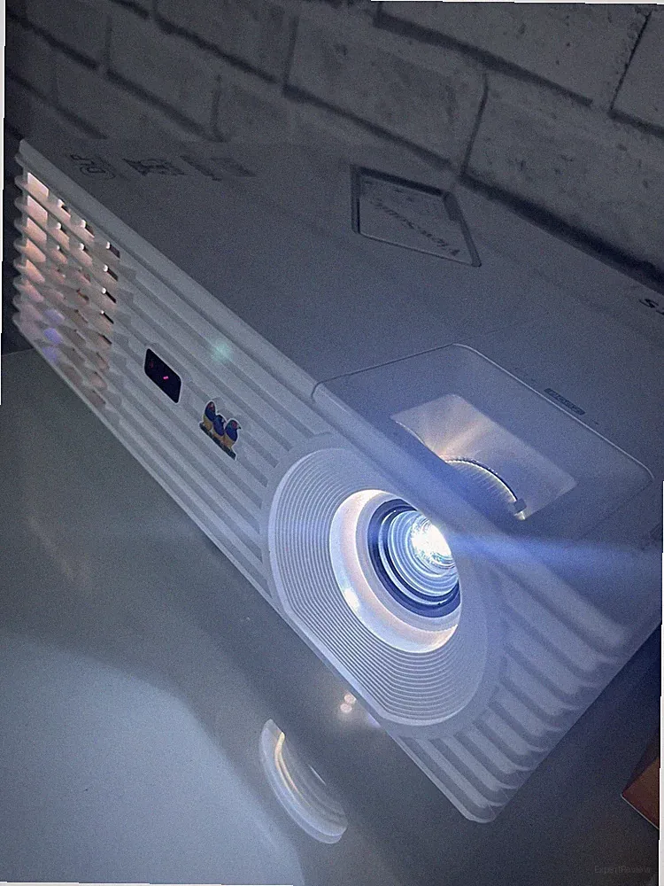 Viewsonic VS14930 Weiß HDMI 3D Ready Dynamic EC-Projektor. Gebraucht. Kabelfernbedienung