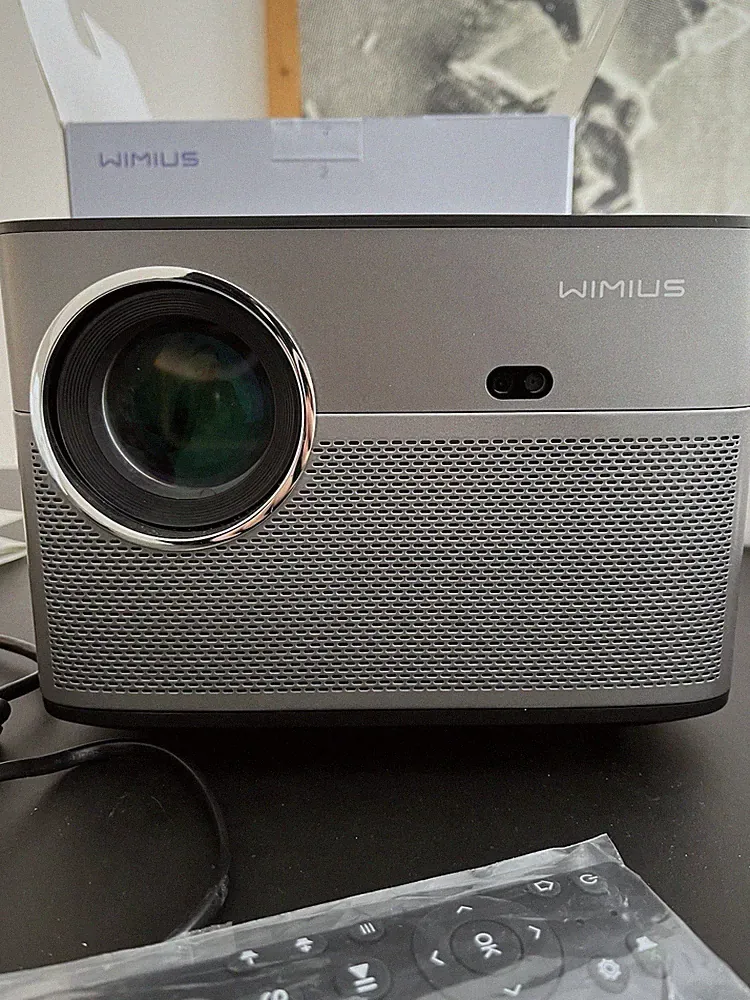 Wimius P64 Video Projektor WiFi Bluetooth Full-HD 4K Autofokus Trapezkorrektur