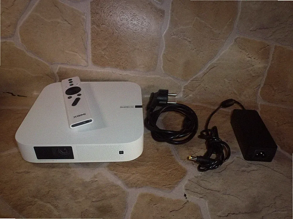 XGIMI Elfin XL03A , Tragbarer Beamer, DLP Projektor HDMI , USB - SEHR GUT