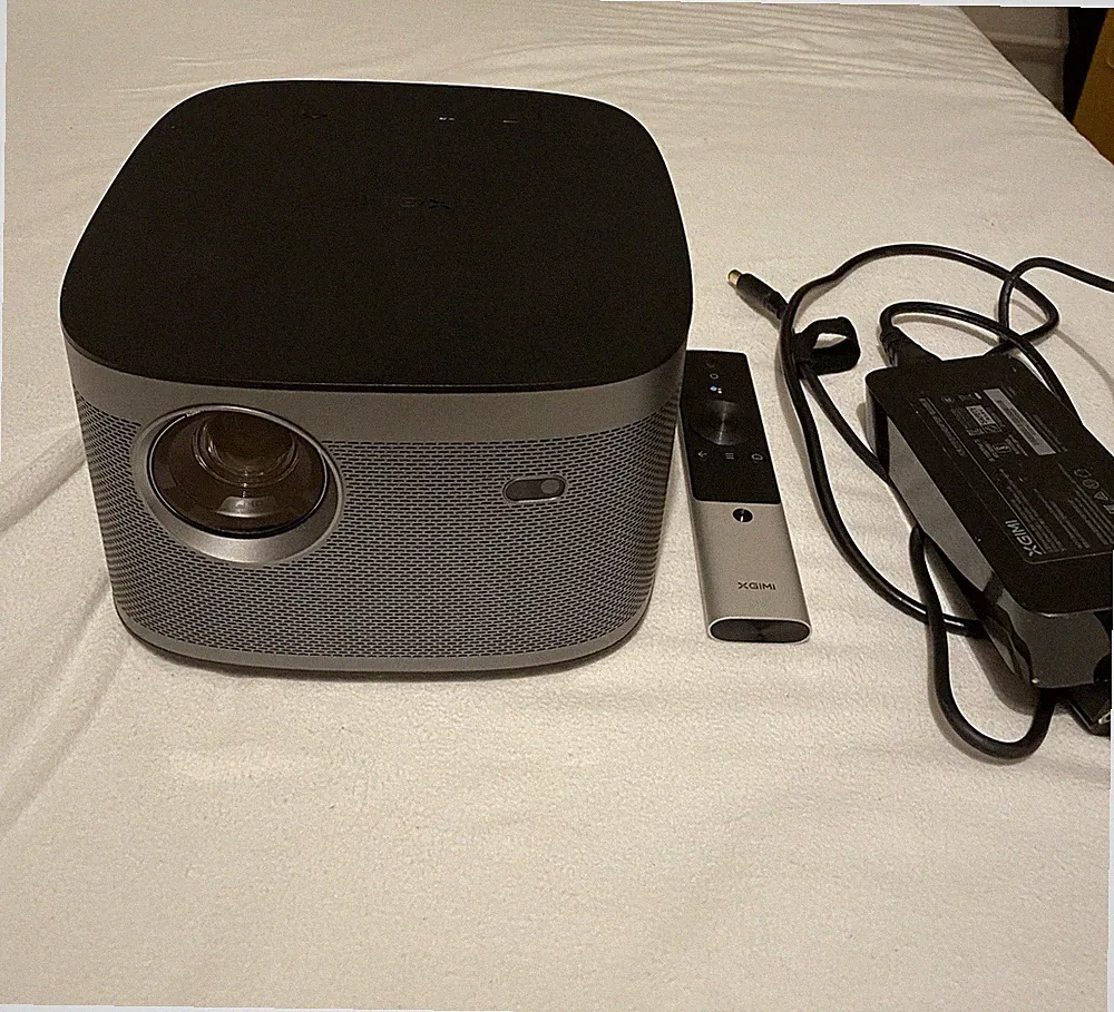 XGIMI HORIZON Heimkino-Projektor XK03J DLP 16:9 HDMI mit Fernbedienung