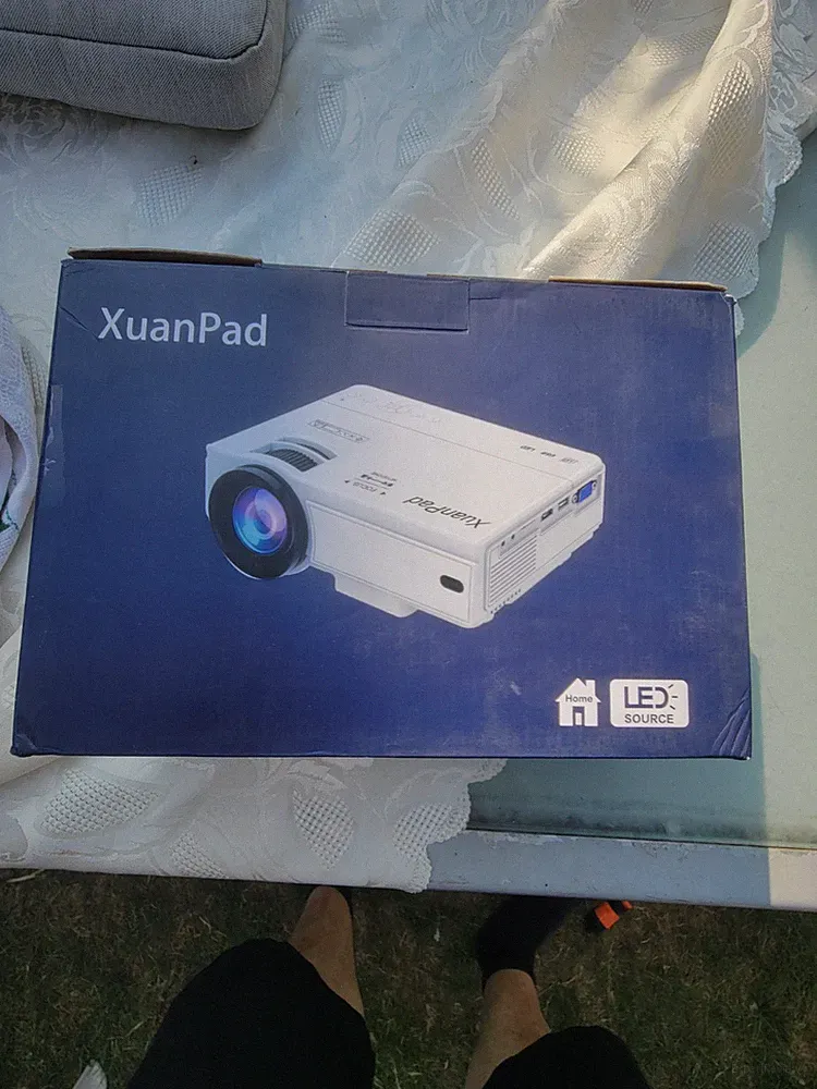 Xuanpad Projektor, 2024 Upgrade Mini Projektor, Tragbarer Videoprojektor HD