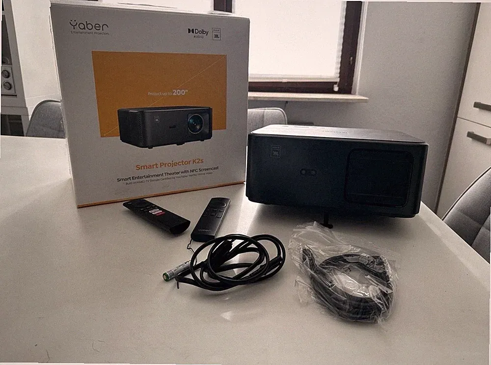 Yaber K2S 4K Beamer mit Android TV