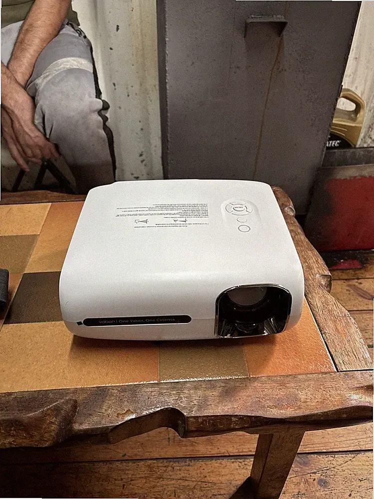 YABER Pro V7 12000L 5G WiFi Bluetooth Projektor, Auto 6D Trapezkorrektur &..