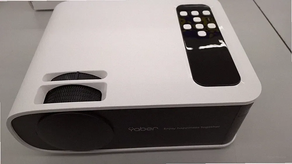 YABER PRO V8 Mini LCD Tragbarer Projektor HD 1080P Heimkino