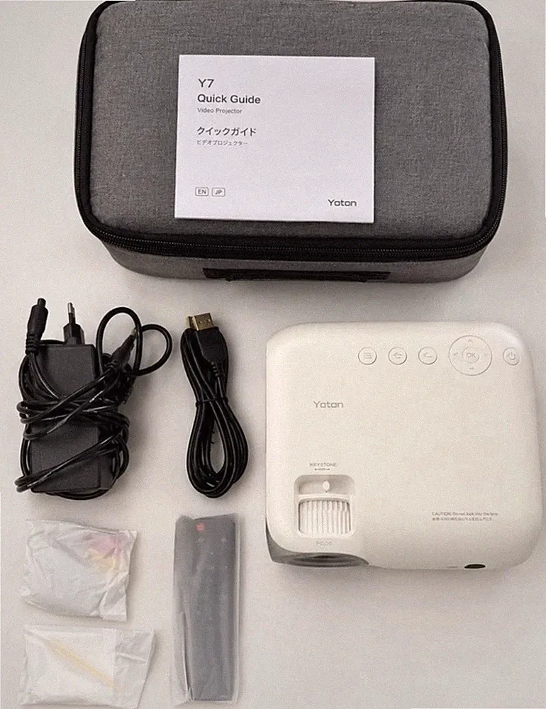 Yoton Y7 Beamer 1080p FHD 8000 Lumen HDMI/USB portabel inkl. Tasche